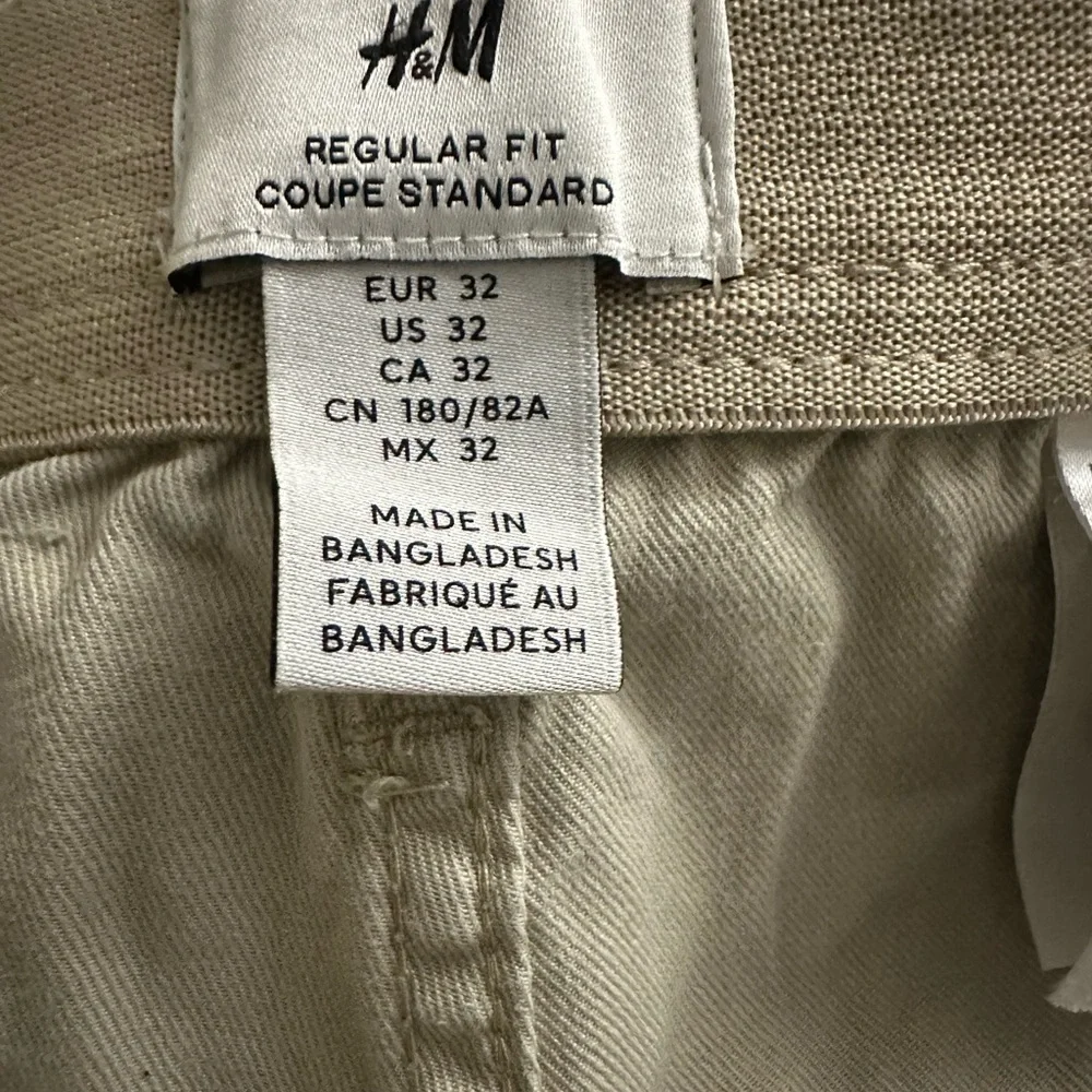 Men’s Bundle of 4 skinny Pants and 1 Hoodie - Picture 13 of 15